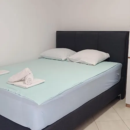 Melissa Apartment