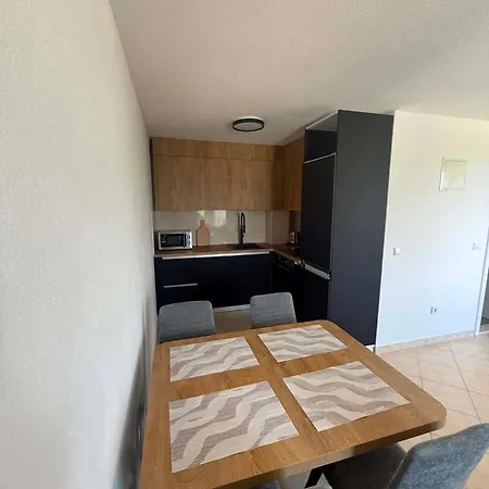 Melissa Apartment *