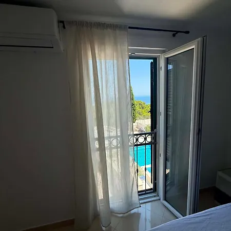 Melissa Apartment Sumartin